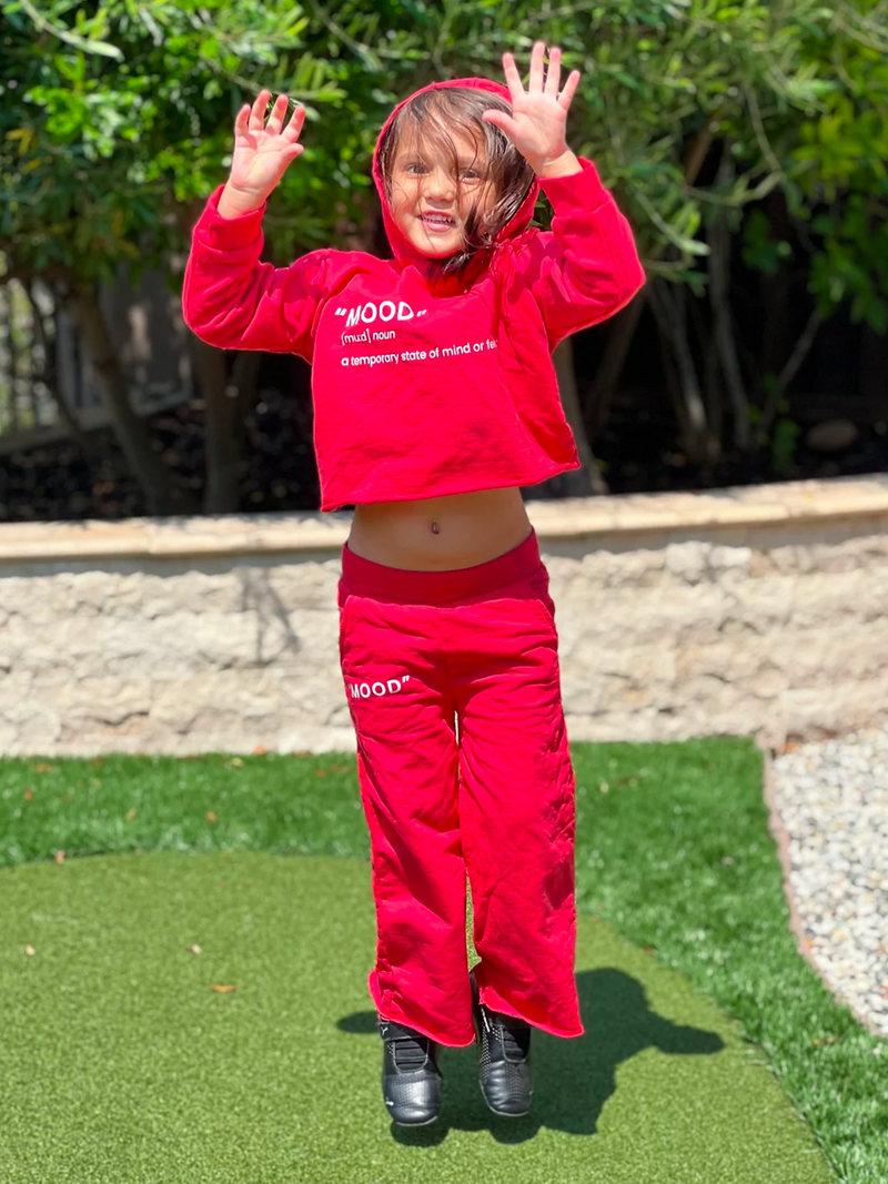 Kids red sweatsuit outlet